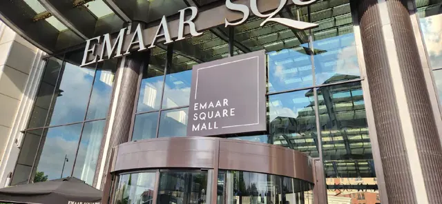 Building Facade Signage