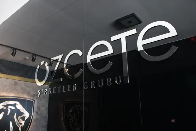 Indoor Corporate Signage & Office Wall Graphics