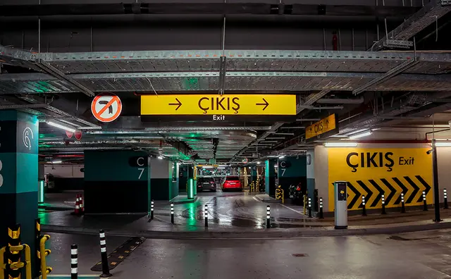 Parking Lot Signage & Carpark Wayfinding Systems