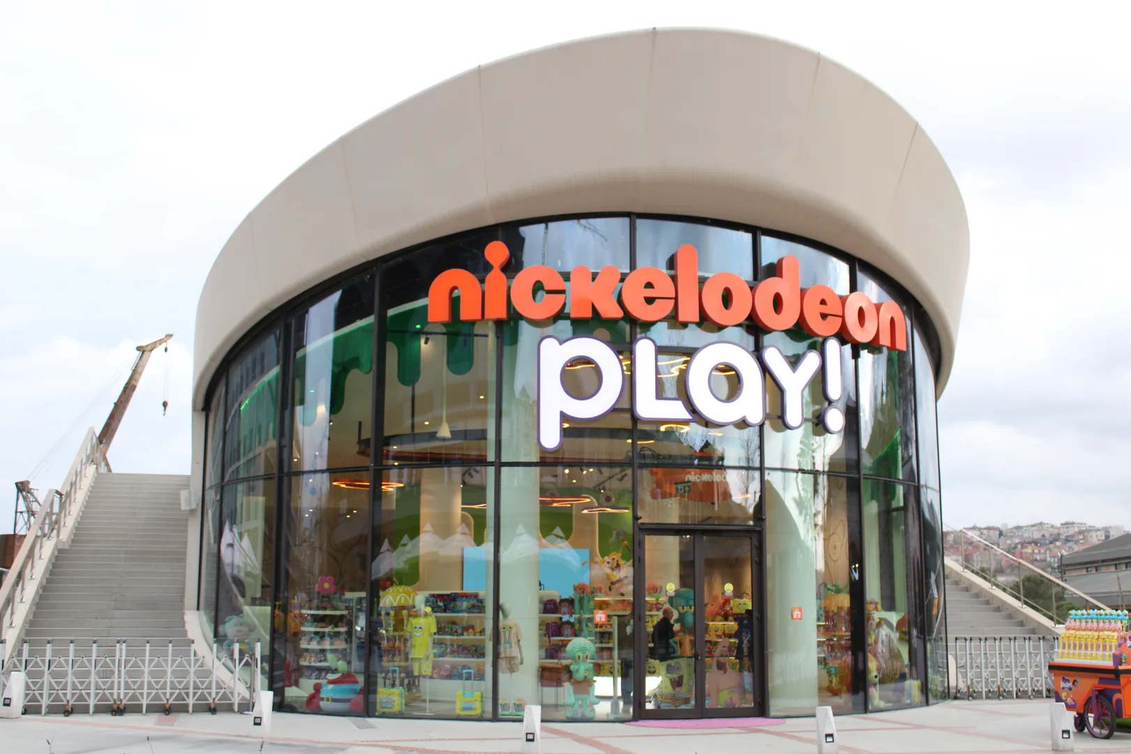 Nickelodeon Play Dış Giriş Cephe Kutu Harf ve İç Mekan Özel Üretim Projesi