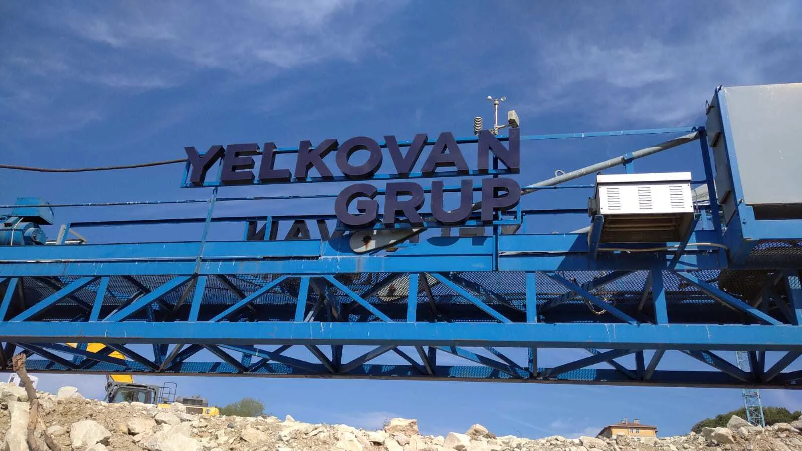 Yelkovan Grup Cephe Kutu Harf Tasarım, Endüstriyel Üretim ve Mimari Montaj Projesi