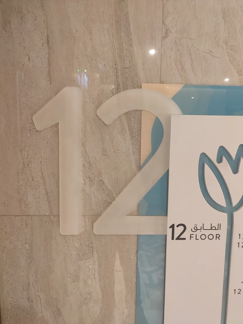 Tulip Inn Hotel Qatar Entegre İç Mekan Mimari Yönlendirme ve Tabela Projesi