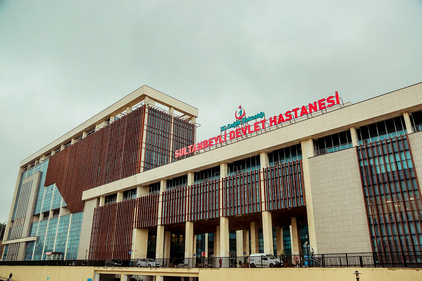 Sultanbeyli Devlet Hastanesi İç ve Dış Mekan Yönlendirme Projesi