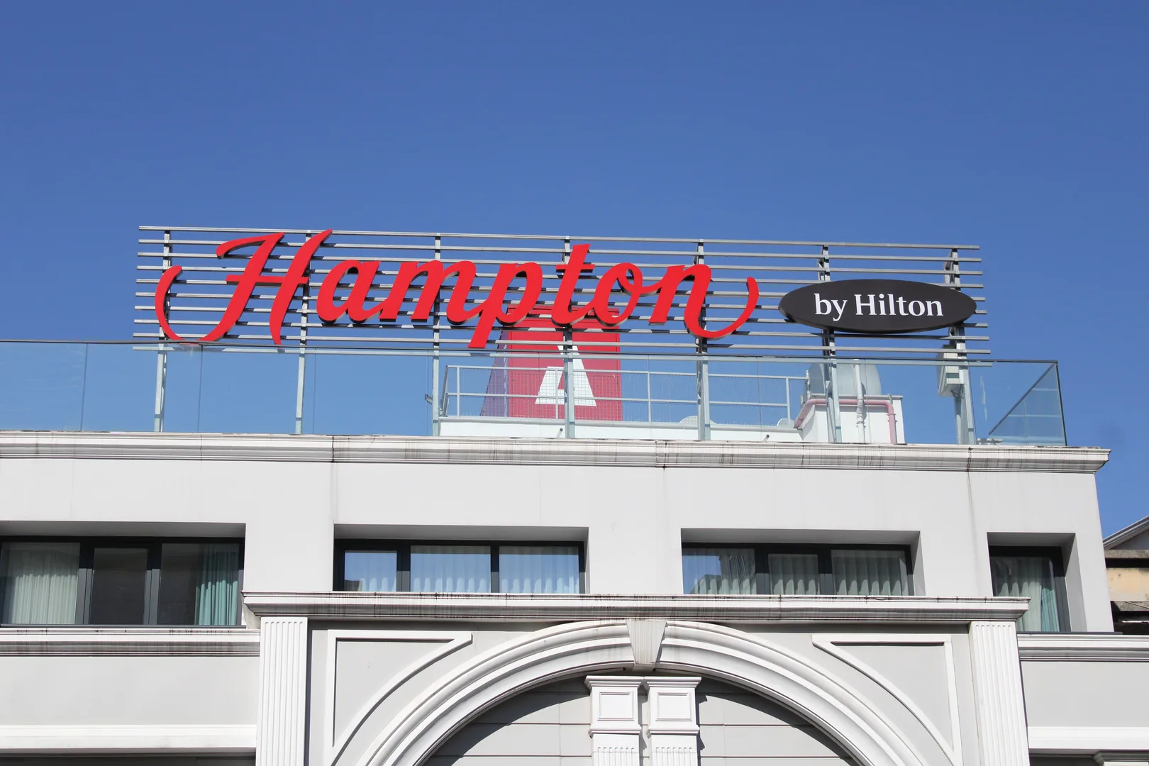 Hampton by Hilton Sirkeci Entegre İç ve Dış Mekan Mimari Yönlendirme Projesi