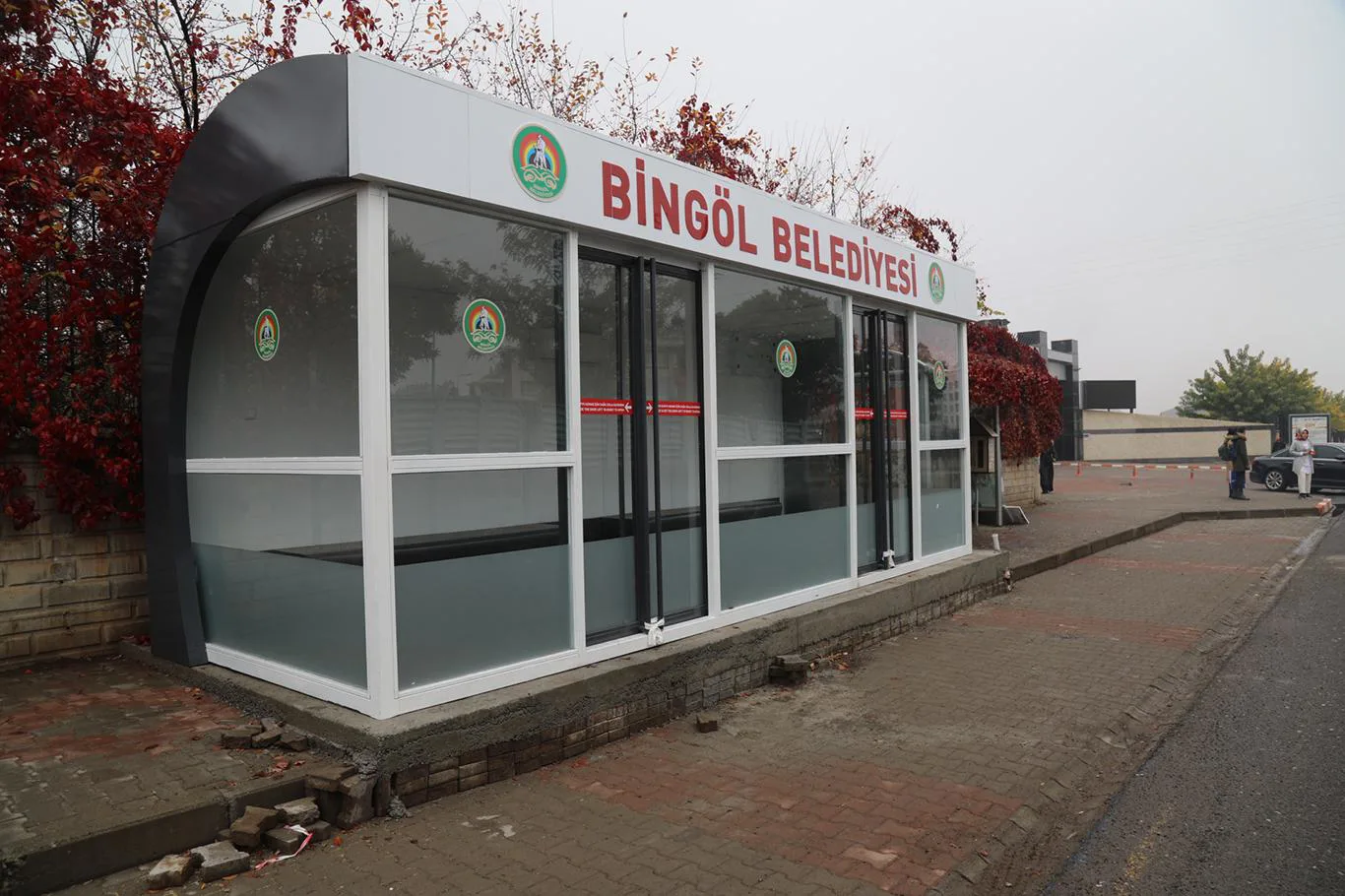 Bingöl Belediyesi Modern Kapalı Otobüs Durakları Tasarım, Ağır Hizmet Tipi Üretim ve Saha Montajı Projesi