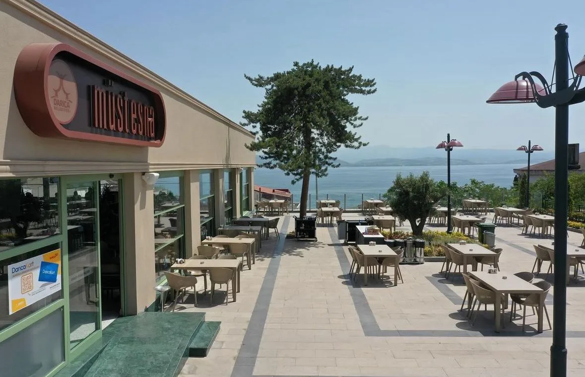 Darıca Belediyesi Müstesna Sosyal Tesisleri Dış Mekan Cephe Panosu Tasarım, Üretim ve Montaj Projesi