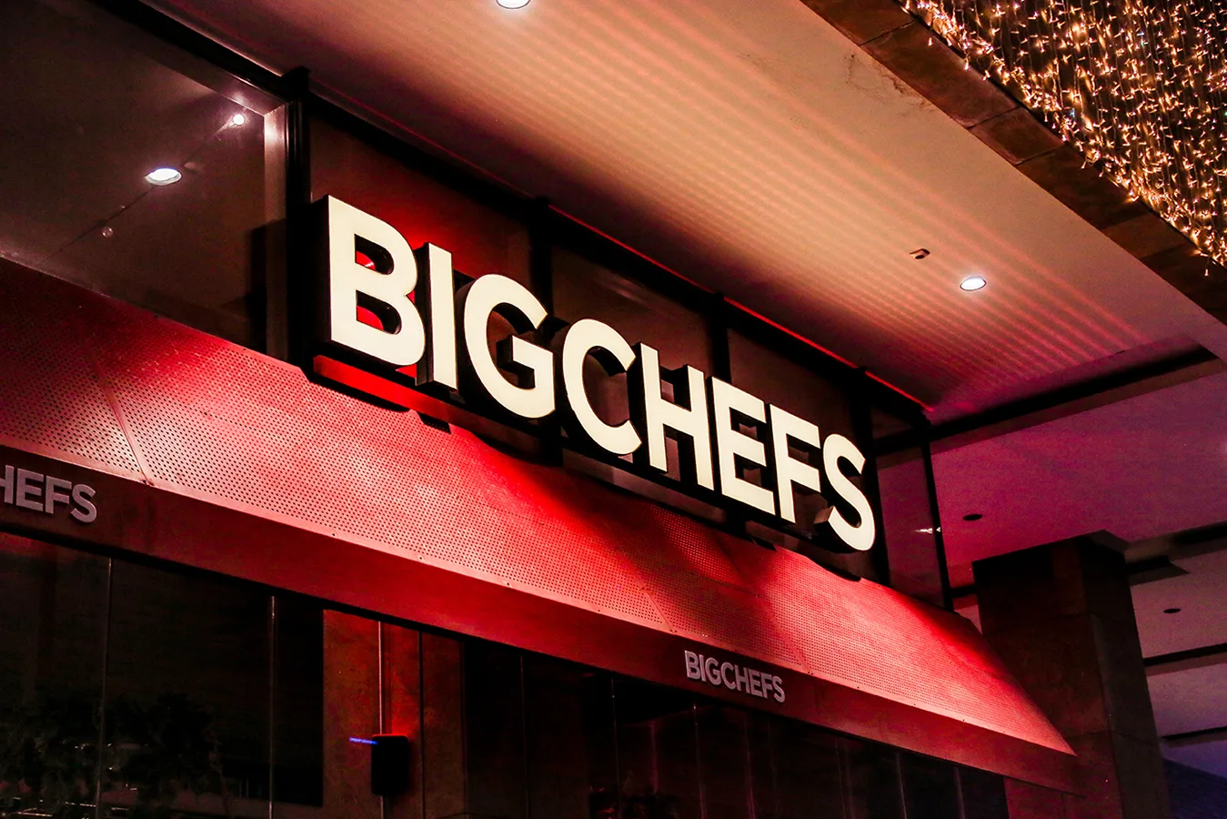 İstanbul Big Chefs Restoranları Dış Mekan Premium Kutu Harf Tabela Sistemleri Tasarım, Seri Üretim ve Anahtar Teslim Montajı