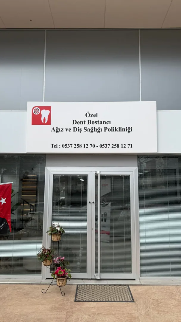 Ahmet Bostancı Ağız ve Diş Sağlığı Polikliniği Kompleks Tabela Tasarımı ve Uygulaması