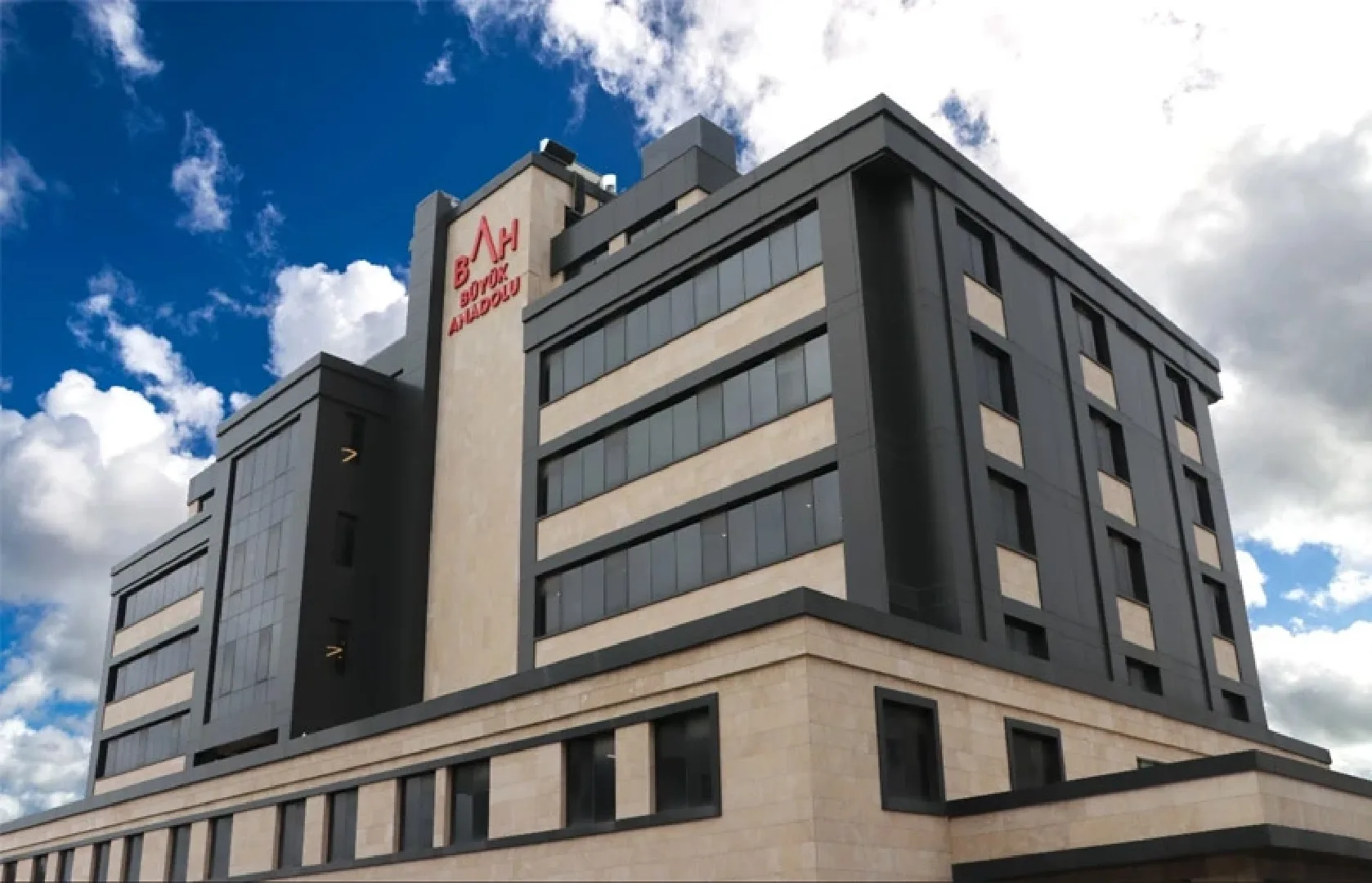 Büyük Anadolu Hastanesi Darıca İç Mekan Tabela Tasarımı ve Uygulaması