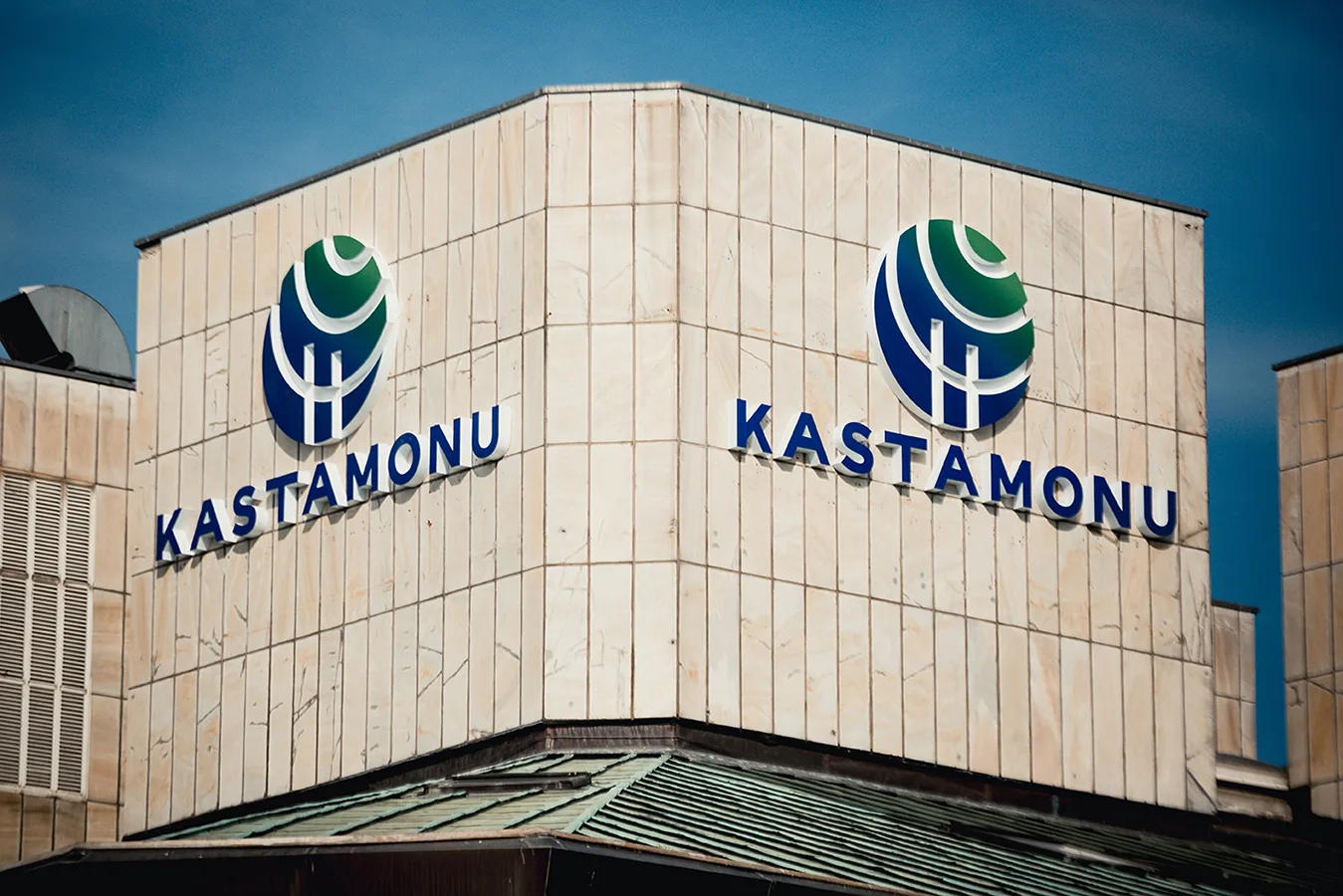 Kastamonu Entegre Kampüsleri Dış ve İç Mekan Kutu Harf Tasarım, Üretim ve Montaj Projesi