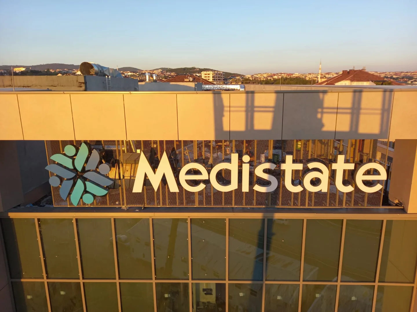 Medistate Kavacık Hastanesi Dış Mekan Yönlendirme Projesi