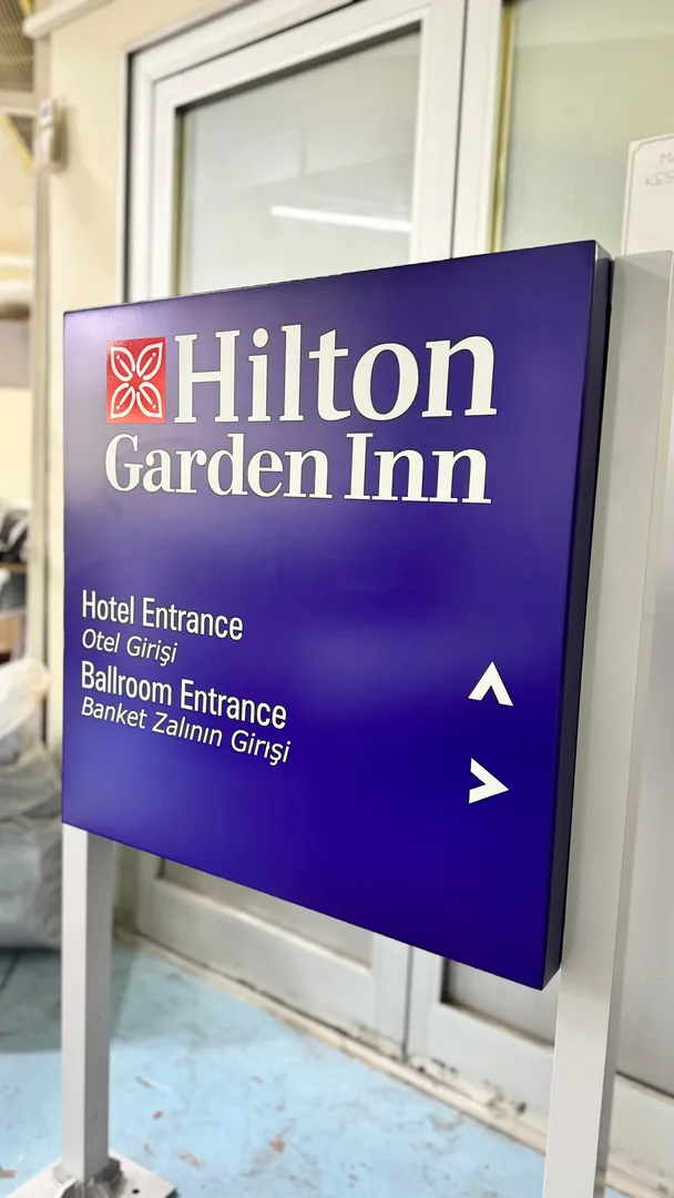 Hilton Garden Inn Azerbaycan Uluslararası Dış Mekan Cephe ve Pilon Projesi