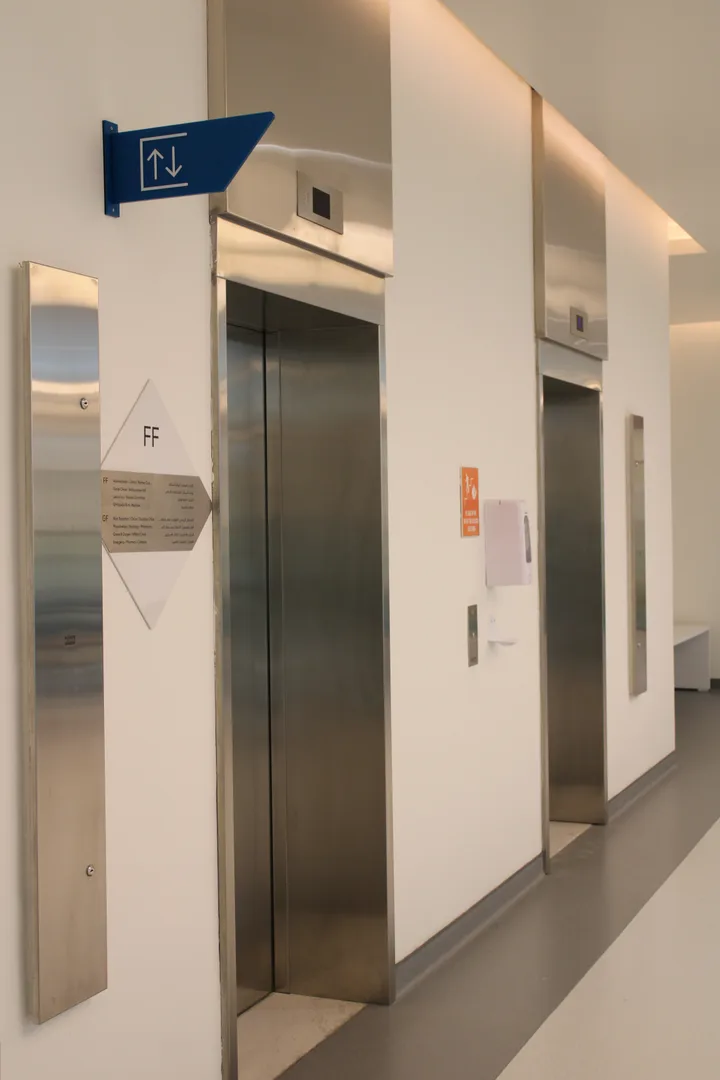 ISF Health Center Kompleks Tabela Tasarımı ve Uygulaması