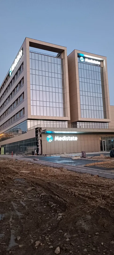 Medistate Kavacık Hastanesi Dış Mekan Yönlendirme Projesi