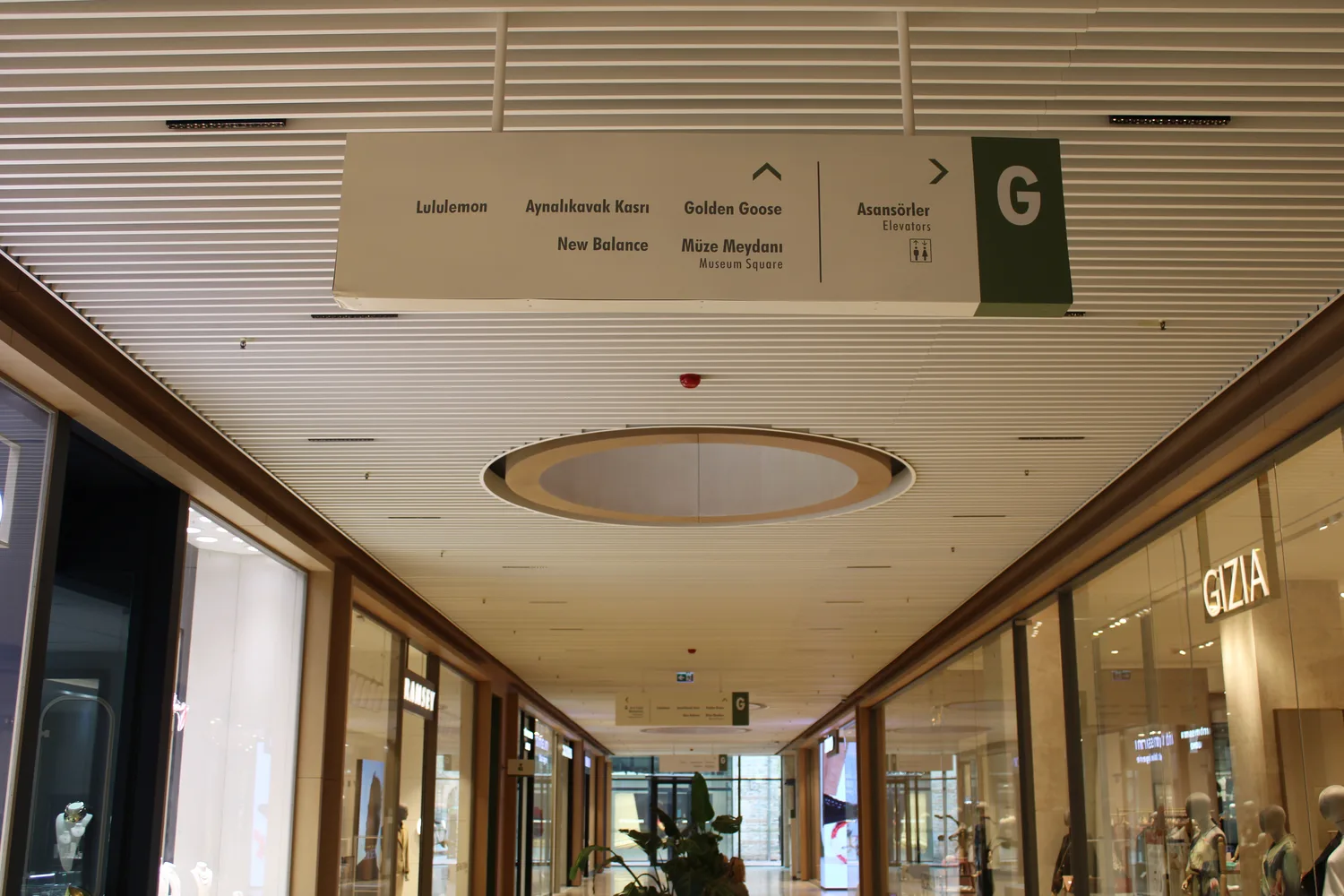 Tersane İstanbul Mall Mimari Yönlendirme ve Tabela Tasarım Geliştirme Projesi
