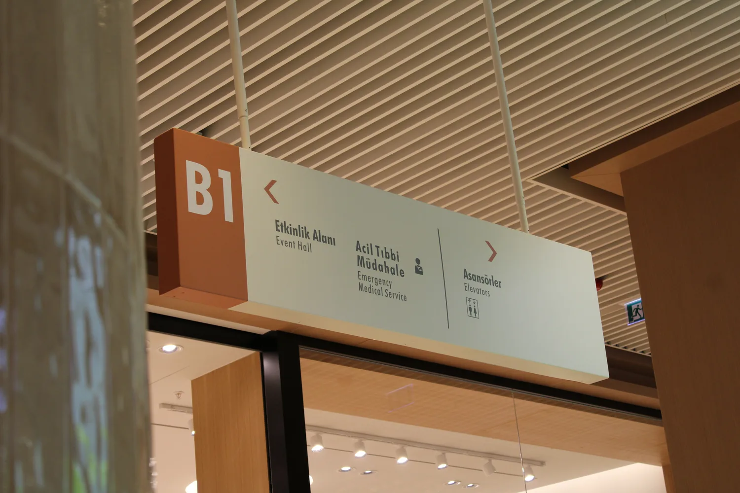 Tersane İstanbul Mall Mimari Yönlendirme ve Tabela Tasarım Geliştirme Projesi