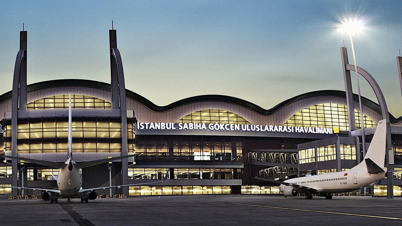 Sabiha Gokcen International Airport Turnkey Terminal Wayfinding & Monolith Pylon Project